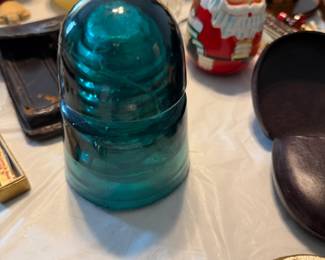 Blue Insulator