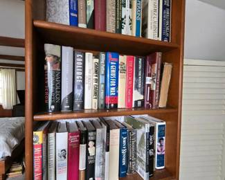 176 assortedhardcoverandpaperbackbiograp