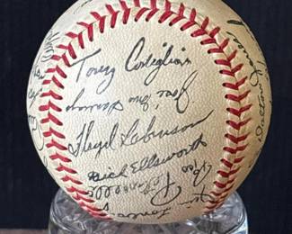 412 autographedbaseballwithmultipleplaye