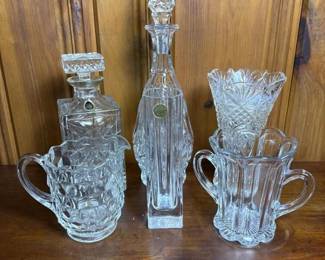 320 assortedcutglassandcrystaldecor