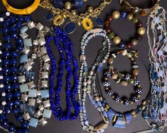 333 costumejewelrynecklacesandbracelets