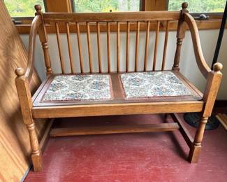 141 woodenspindlebacksetteewithtapestry