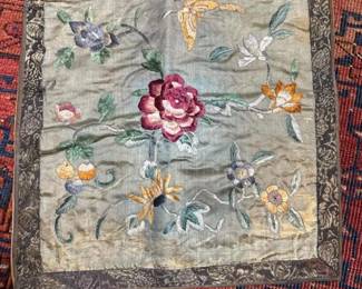 513 embroideredsilkfloralpanelwithlinen