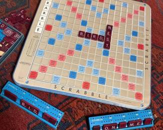 001 scrabbleboardgamewithmaroonlettert