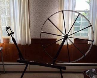 356 earlyamericanstylewoodengreatwheel