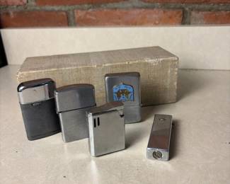 052 fivevintagetablelighters