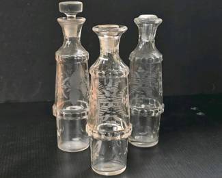 186 etchedglassbottleswithstoppersfern