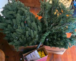 179 artificialchristmastreeswithholiday