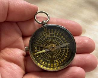012 vintagepocketcompass