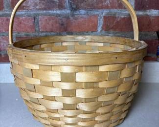 435 wovenwoodbasketwithhandle