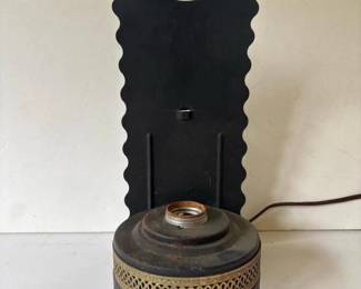 136 vintageelectriccandlewarmerwithorna