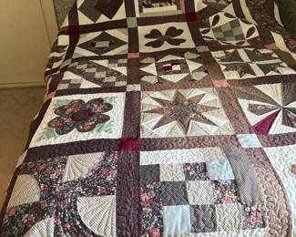 271 handmadepatchworkquiltwithfloraland