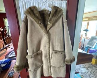 057 jonesnewyorkfauxfurtrimmedwomens