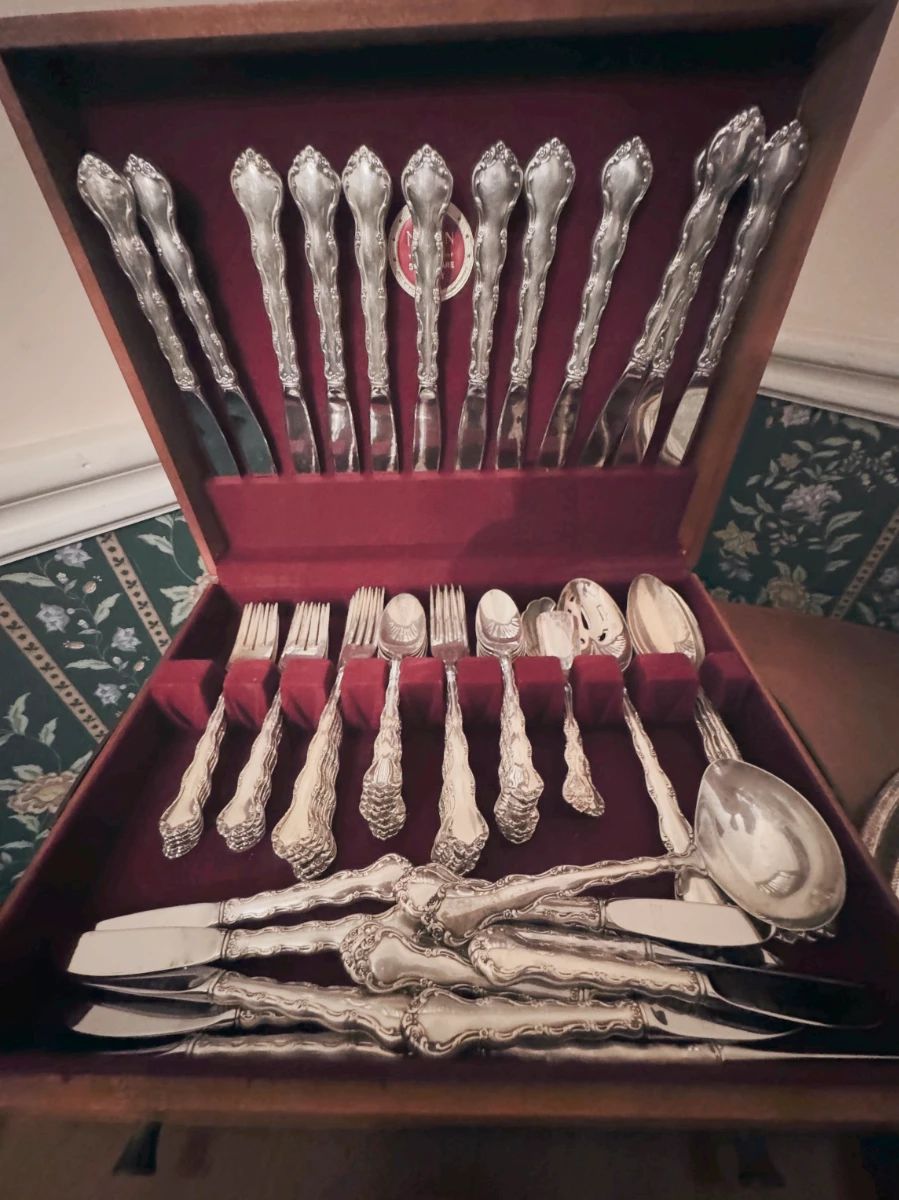Reed and Barton Tara Sterling Silver Flatware: comprehensive estate service for twelve with serving pieces