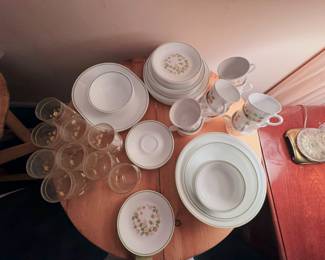 Corelle Strawberry Sundae: dinner plates, salad plates, bowls, cups and saucers, serving pieces, and matching glass tumblers