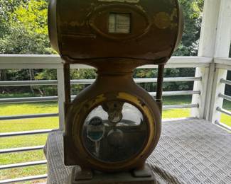 Hobart Honest Weight scale