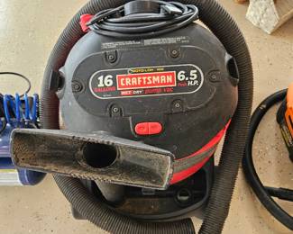 Dry/Wet Vacuum 