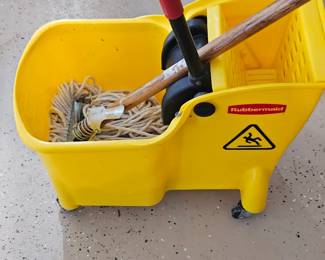 New Bucket/Mop