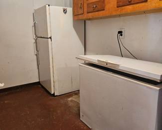 Used Refrigerator Runs Good!