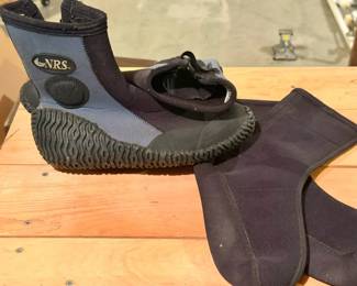 NRS Size 8 Paddle Wet Shoes