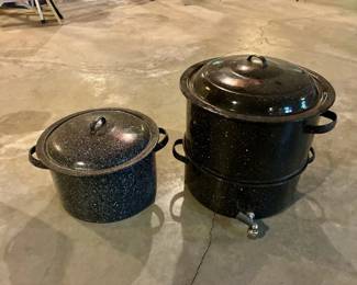 Speckled 8x12 Pot and 3-Piece Clam and Lobster Steamer Pot