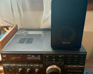 JRC NRD-535D HF Shortwave Radio Receiver with Realistic Speaker (Both Working)