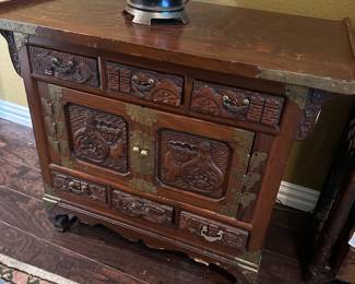 A Pair Vintage Chinese Chinoiserie Tansu Butterfly Chests/Nightstands Cabinets