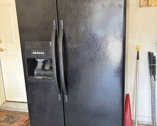 Working Garage Refrigerator 