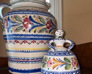 A.H. Puente pottery refers to hand-painted traditional ceramics crafted in Puente del Arzobispo, a historic pottery town near Toledo in Spain.