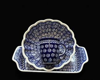 Boleslawiec Polish Pottery Serving Set  Peacock Swirl Pattern