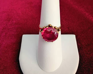 Lot 135: 14K Gold Ring with Red Stone and Jewelry Box