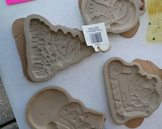 Lot 105: Holiday-Themed Ceramic and Plastic Craft Molds
