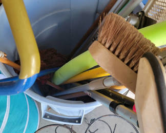 Lot 108: Assorted Household and Garden Items