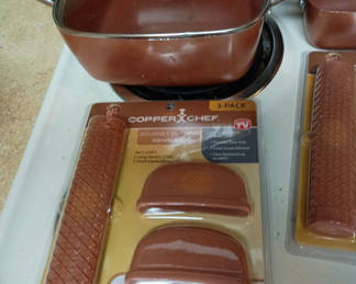 Lot 177: Copper Chef Cookware and Silicone Handle Sets