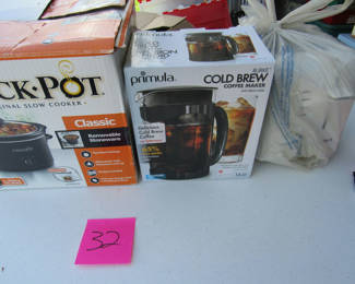 Lot 114: Crock-Pot Slow Cooker and Primula Cold Brew Coffee Maker