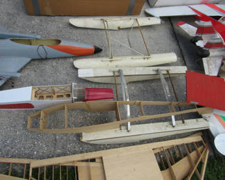 Lot 107: Remote Control Model Airplanes and Parts