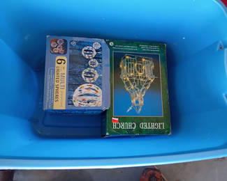 Lot 68: Lighted Holiday Decorations and Storage Tote