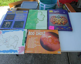 Lot 90: Assorted Holiday Lighted Decorations