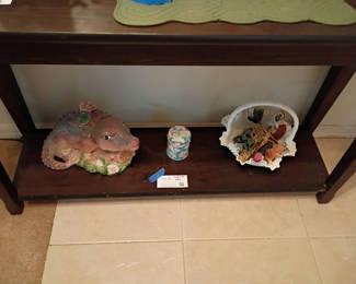Lot 3: Assorted Decorative Figurines and Crosses