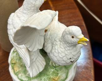 Bird figurines