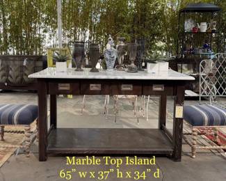 Marble Top Island & Coastal Elegance Stools
