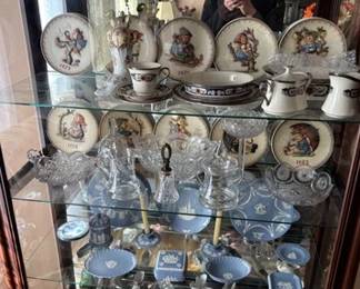 04 hummel jasperware curio