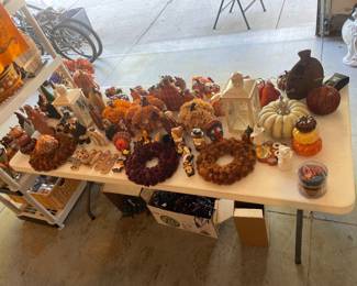Harvest decor, Thanksgiving pumpkins