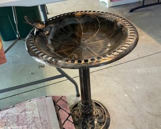 Bird bath