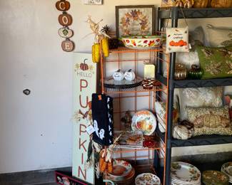 Harvest and Thanksgiving decor