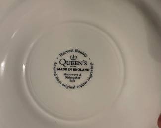 Queen’s Harvest Bounty Turkey Plates