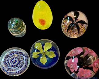 Vintage decorative art glass paperweights