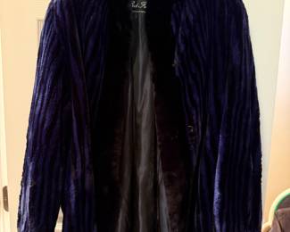 Blue and black mink 