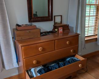 bedroom dresser