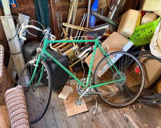 Vintage Fuji Sports 10 Road Bike